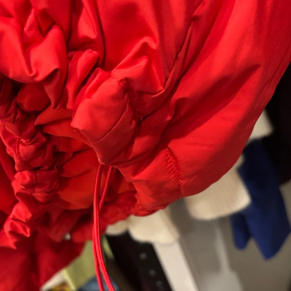 Lululemon Red Puffer Jacket Size 10 with detachable hood. - Picture 6 of 7